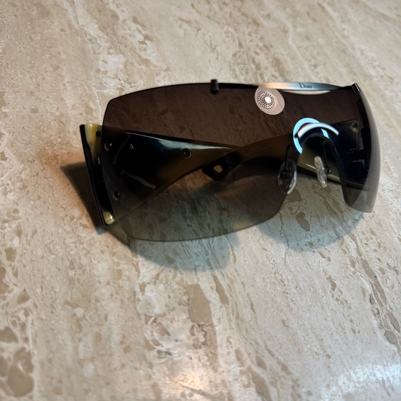 Dior Western Mask Sunglasses Brown - Picture 7 of 15